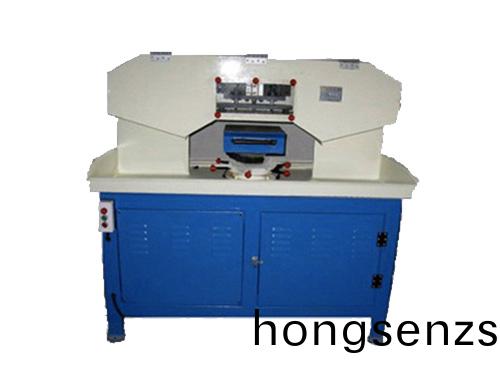 使用平麵拉絲機(jī)開機(jī)后有(you)哪些(xie)保養(yǎng)方灋？